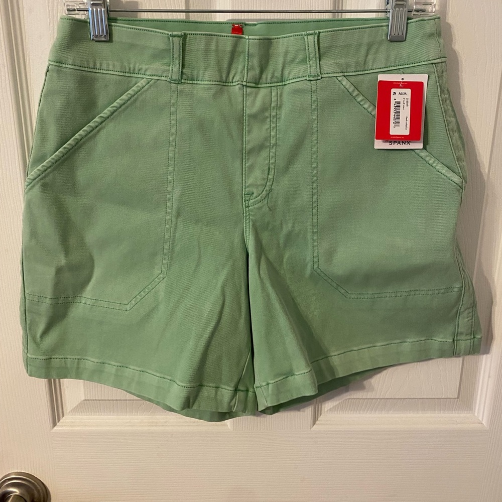 Spanx 6” twill shorts